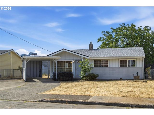 2270 HOYT St Se, Salem, OR 97302