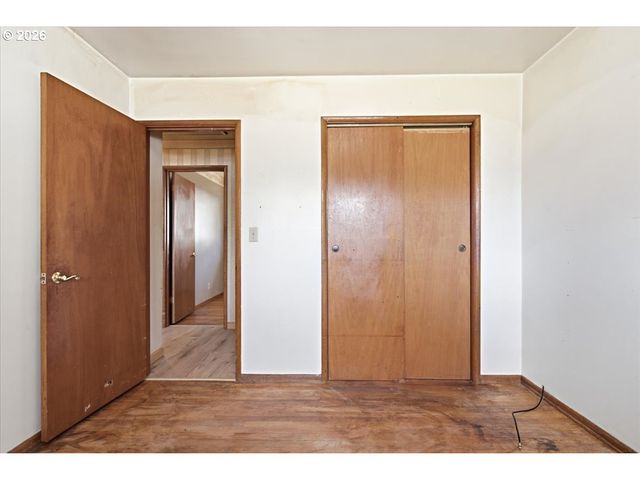 2270 HOYT St Se, Salem, OR 97302