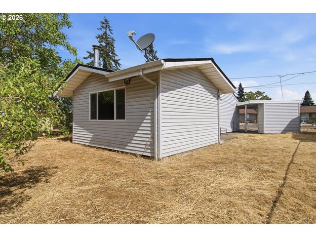 2270 HOYT St Se, Salem, OR 97302