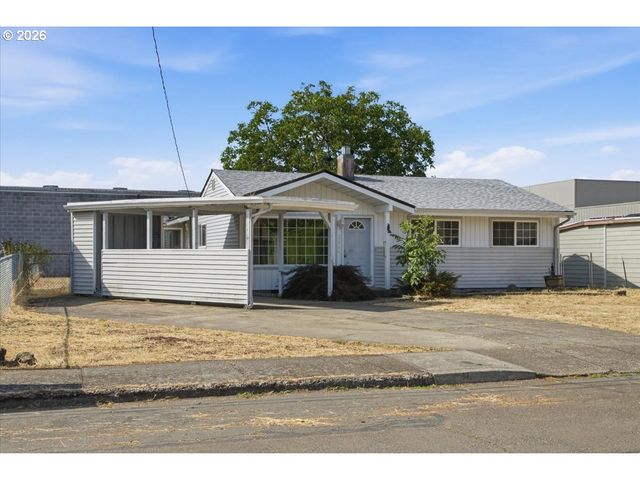 2270 HOYT St Se, Salem, OR 97302