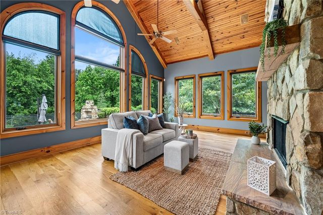 7313 Autumn Lake Drive, Summerfield, NC 27358
