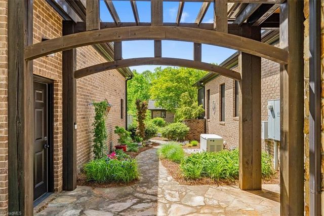 7313 Autumn Lake Drive, Summerfield, NC 27358
