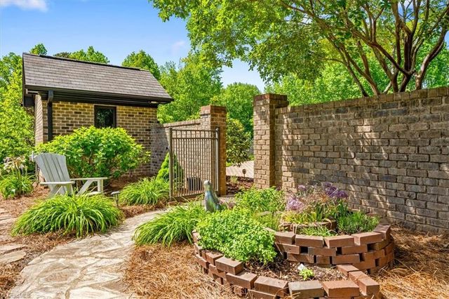 7313 Autumn Lake Drive, Summerfield, NC 27358