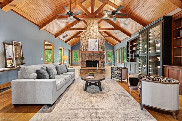 7313 Autumn Lake Drive, Summerfield, NC 27358