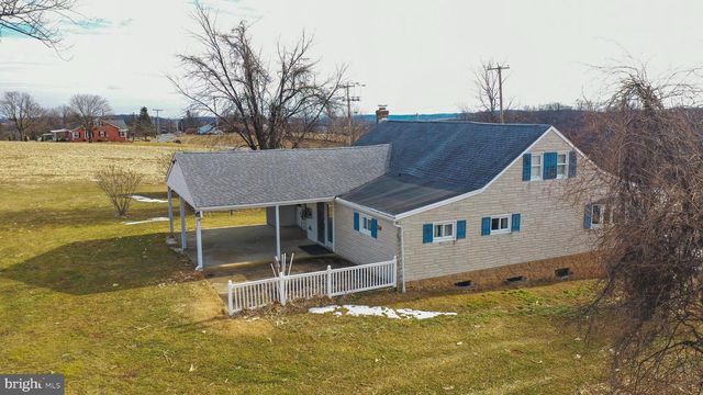 275 MANOR RD, Red Lion, PA 17356