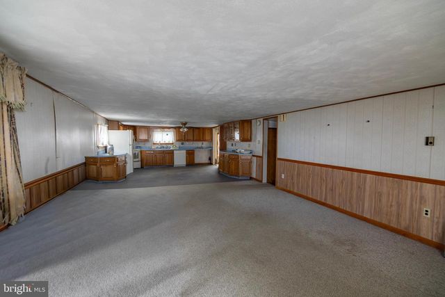 275 MANOR RD, Red Lion, PA 17356