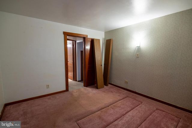 275 MANOR RD, Red Lion, PA 17356