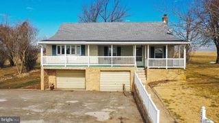 275 MANOR RD, Red Lion, PA 17356