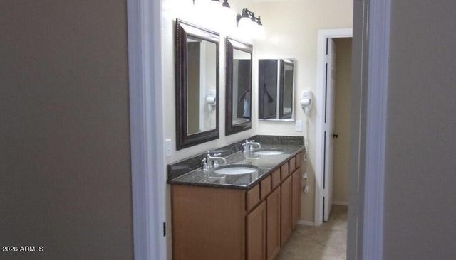1659 E MAGNUM Road, San Tan Valley, AZ 85140