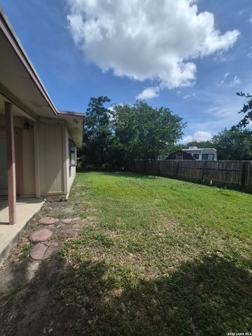2406 ROSEVILLE ST, San Antonio, TX 78219