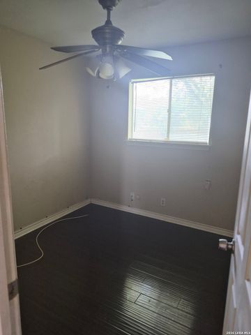 2406 ROSEVILLE ST, San Antonio, TX 78219