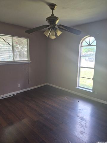 2406 ROSEVILLE ST, San Antonio, TX 78219