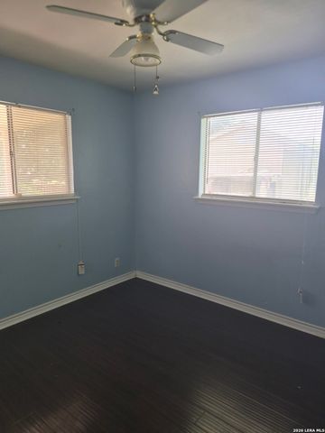 2406 ROSEVILLE ST, San Antonio, TX 78219