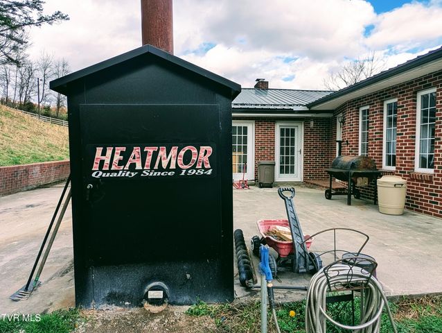 246 The New Road, Clintwood, VA 24228