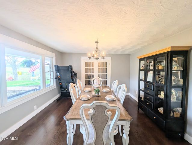 246 The New Road, Clintwood, VA 24228