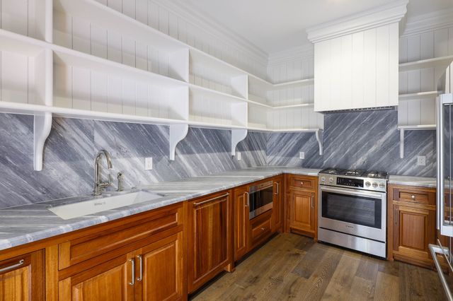 5531 Walnut Hill Lane, Dallas, TX 75229