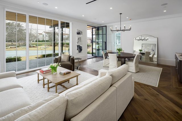 5531 Walnut Hill Lane, Dallas, TX 75229