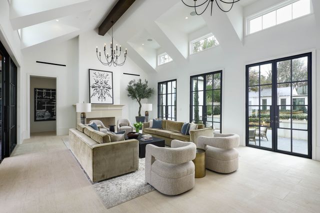 5531 Walnut Hill Lane, Dallas, TX 75229