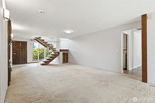 2735 26th Street SE, Auburn, WA 98002