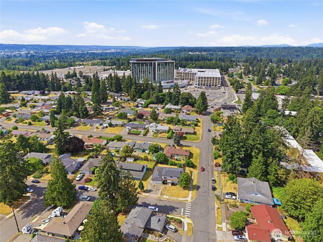 2735 26th Street SE, Auburn, WA 98002