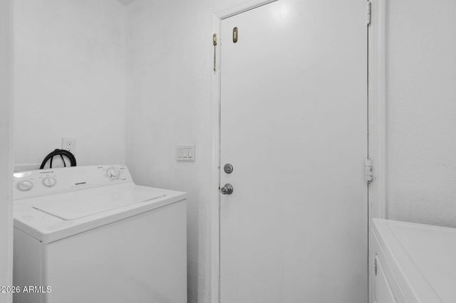 7238 W Canterbury Drive, Peoria, AZ 85345