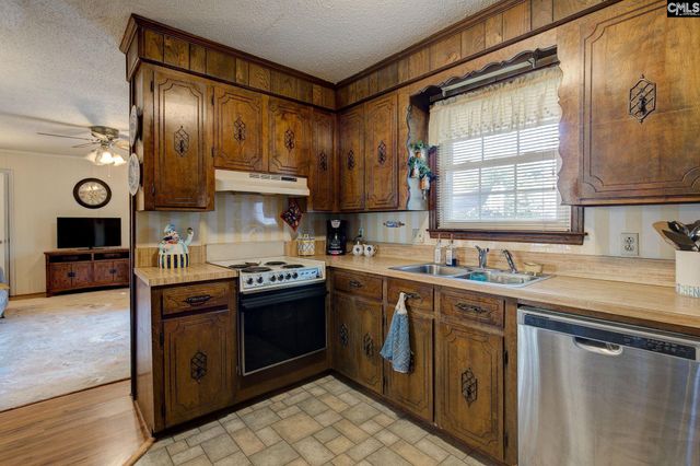 313 Harleston, Irmo, SC 29063