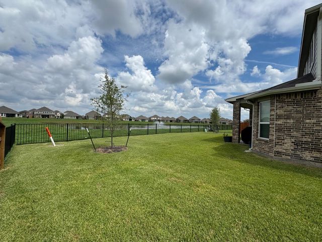 65 Carmel Drive, Manvel, TX 77578