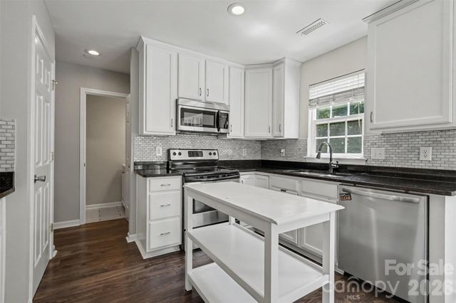 7674 Black Hawk Lane, Tega Cay, SC 29708