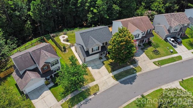 7674 Black Hawk Lane, Tega Cay, SC 29708