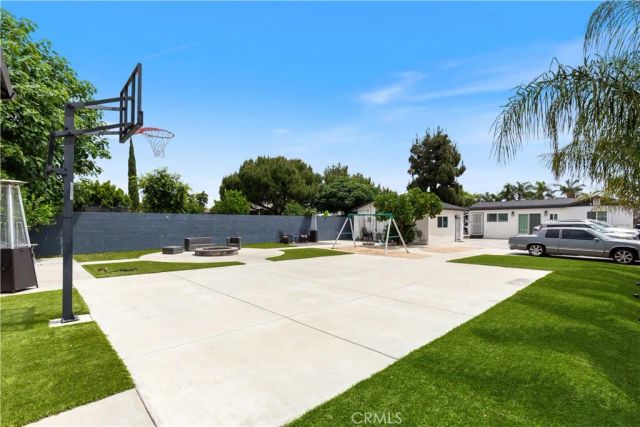 834 S Riverside Avenue, Rialto, CA 92376