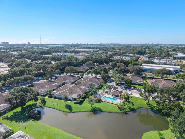 9041 SUN TERRACE Circle A, West Palm Beach, FL 33403