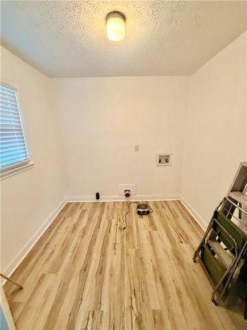 979 McDaniel Mill Road, Conyers, GA 30094