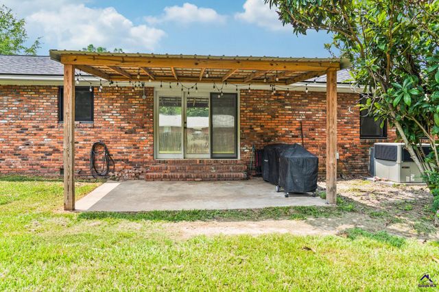 1508 Windsor Road, Perry, GA 31069