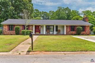 1508 Windsor Road, Perry, GA 31069