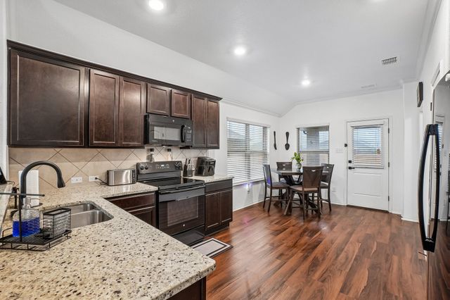 3011 Rosemount Lane, Forney, TX 75126