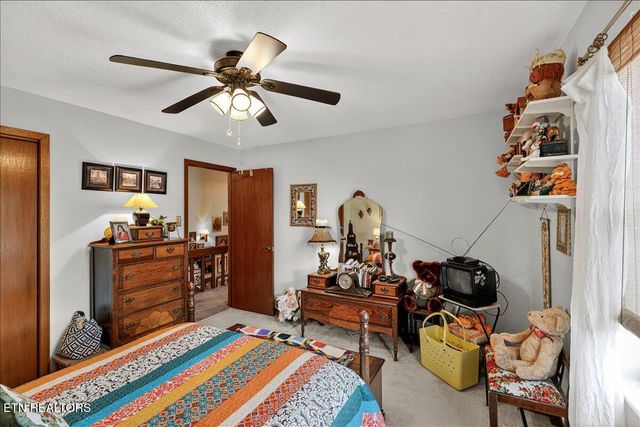 1426 Moorgate Drive, Knoxville, TN 37922