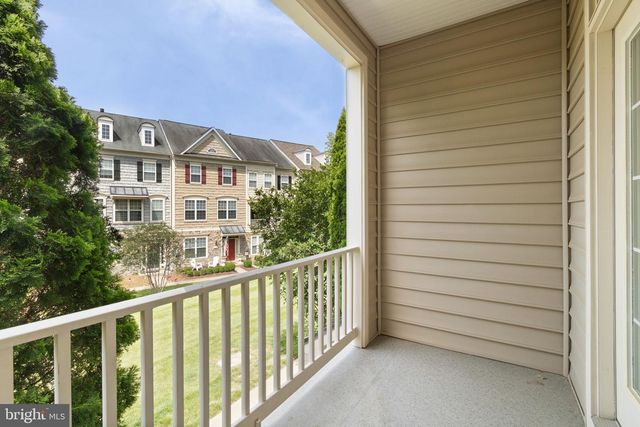 745 COLLINGTON CT, Woodbridge, VA 22191