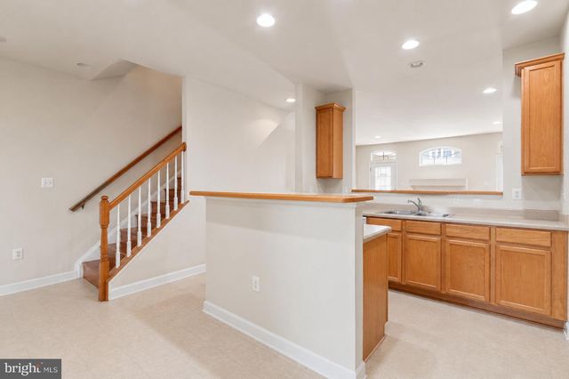 745 COLLINGTON CT, Woodbridge, VA 22191