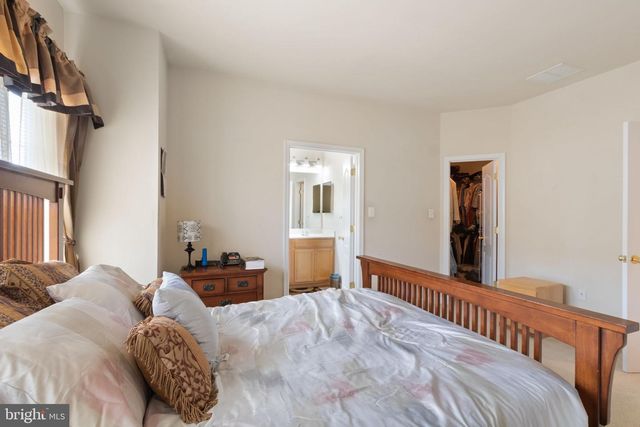 745 COLLINGTON CT, Woodbridge, VA 22191