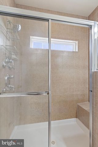 745 COLLINGTON CT, Woodbridge, VA 22191