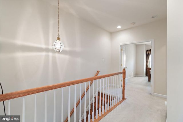 745 COLLINGTON CT, Woodbridge, VA 22191