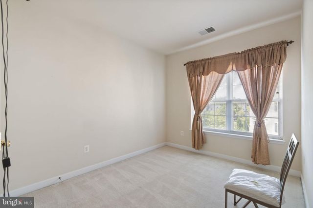 745 COLLINGTON CT, Woodbridge, VA 22191