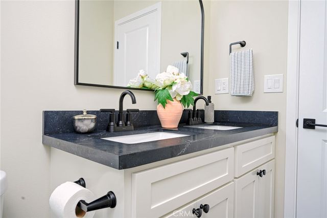 2306 W 180th St, Torrance, CA 90504