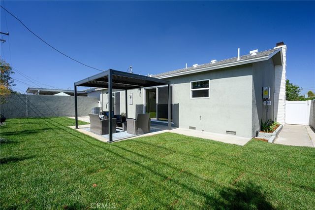 2306 W 180th St, Torrance, CA 90504