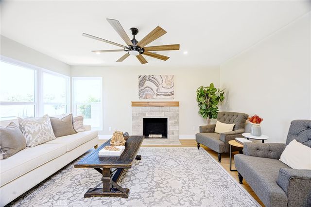 2306 W 180th St, Torrance, CA 90504