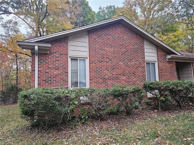 711 Bundaberg Lane, Rural Hall, NC 27045