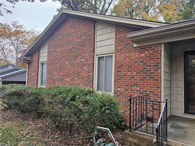 711 Bundaberg Lane, Rural Hall, NC 27045