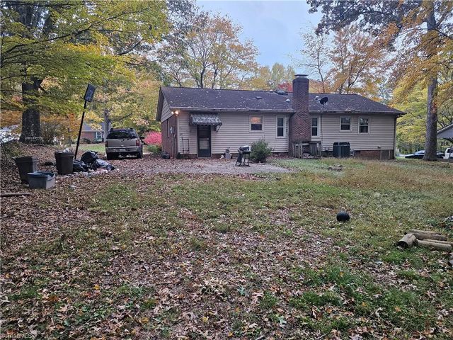 711 Bundaberg Lane, Rural Hall, NC 27045