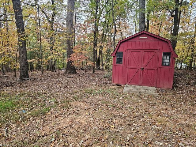 711 Bundaberg Lane, Rural Hall, NC 27045