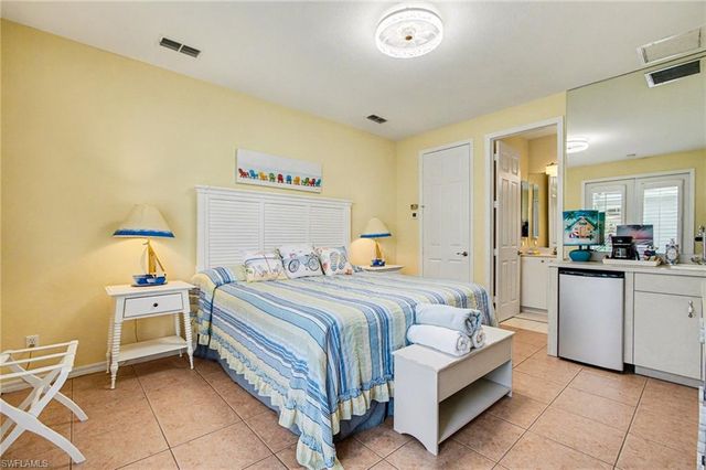 3421 Marbella CT, Bonita Springs, FL 34134